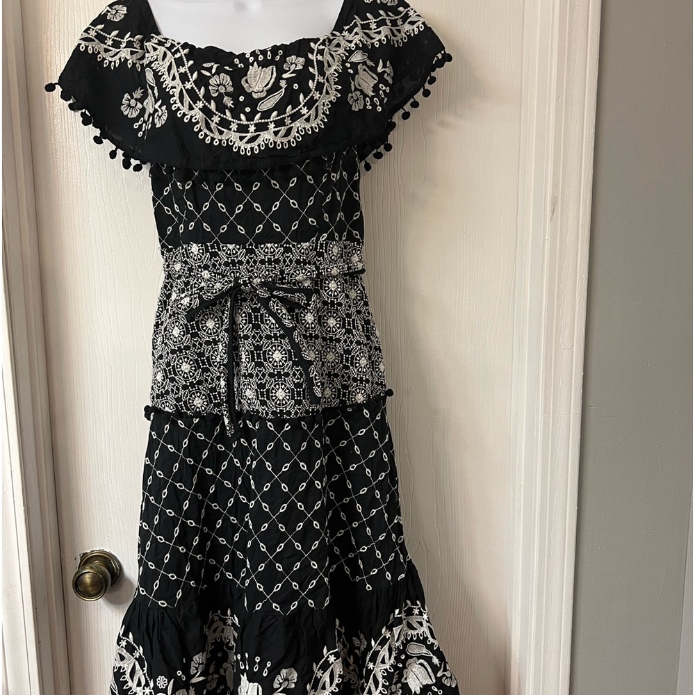 Anthropologie black white Marisol